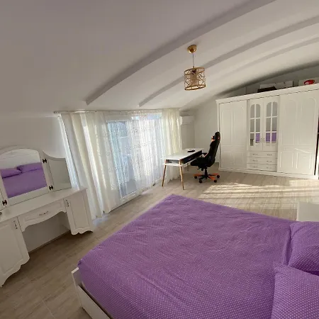Calypso Luxury Homes Apartmán *